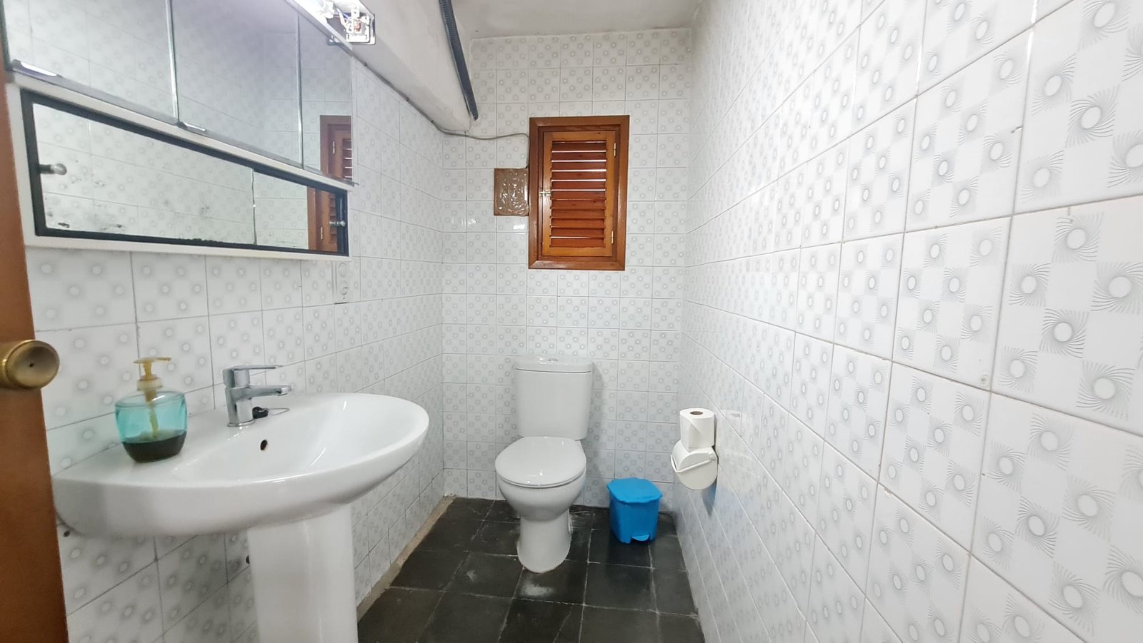 4 Bedroom 3 Bathroom Town House in Elda - Caza De Casa