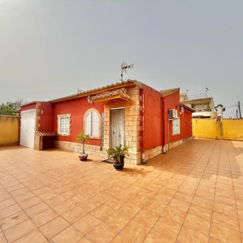 2 Bedroom 1 Bathroom Villa in Torrevieja - Caza De Casa