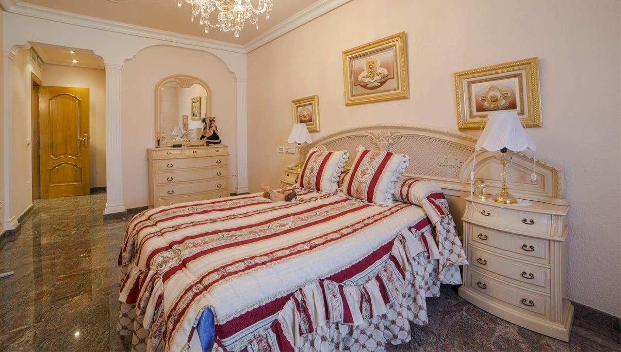 5 Bedroom 5 Bathroom Town House in Los Alcazares - Caza De Casa