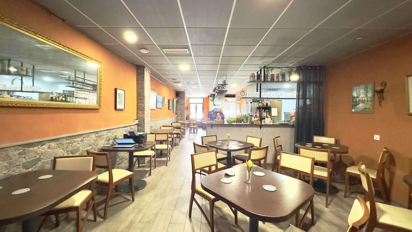 2-1 Commercial in Torrevieja - Caza De Casa