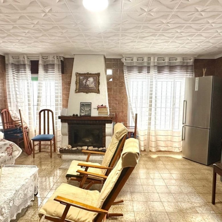4 Bedroom 2 Bathroom Town House in Torrevieja - Caza De Casa