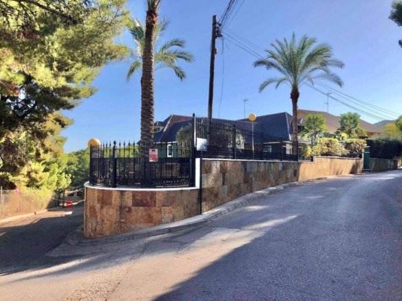 6 Bedroom 10 Bathroom Villa in El Palmar - Caza De Casa