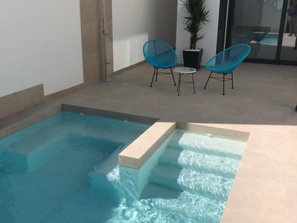 3 Bed 3 Bath Villa in Benijofar - Caza De Casa