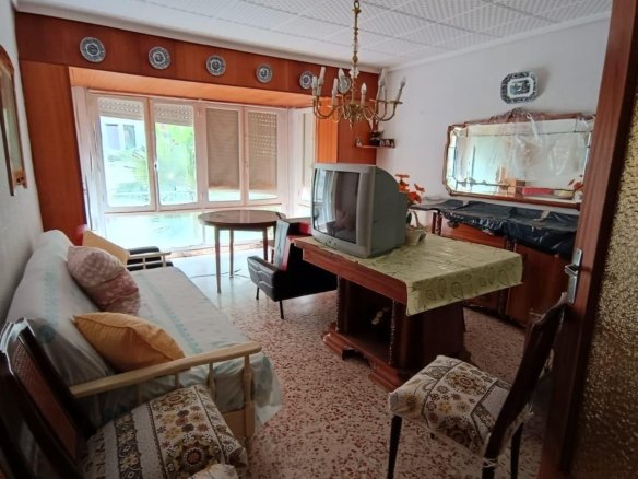 8 Bed 3 Bath Villa in Torrevieja - Caza De Casa