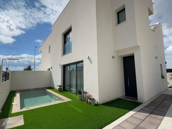 2 Bed 2 Bath Villa in Benijofar - Caza De Casa