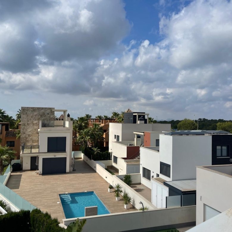 5 Bedroom 4 Bathroom Villa in San Miguel de Salinas - Caza De Casa