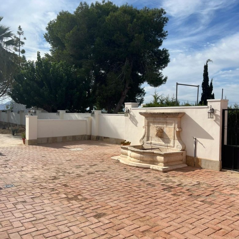 5 Bedroom 3 Bathroom Villa in Almoradi - Caza De Casa