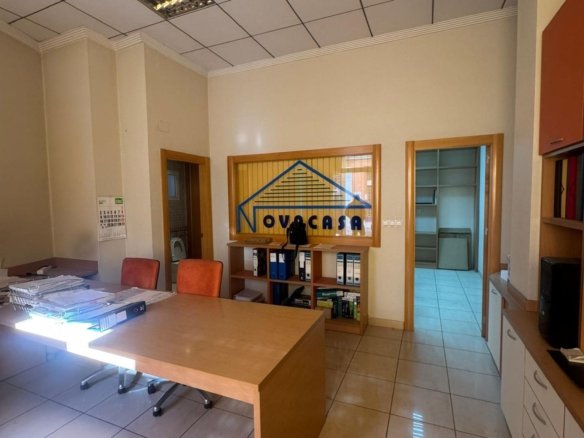 1 Bath Commercial in Bigastro - Caza De Casa