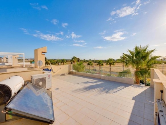 3 Bedroom 3 Bathroom Villa in Ciudad Quesada - Caza De Casa