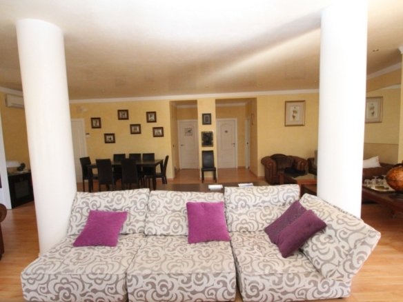 5 Bedroom 5 Bathroom Villa in Orihuela Costa - Caza De Casa