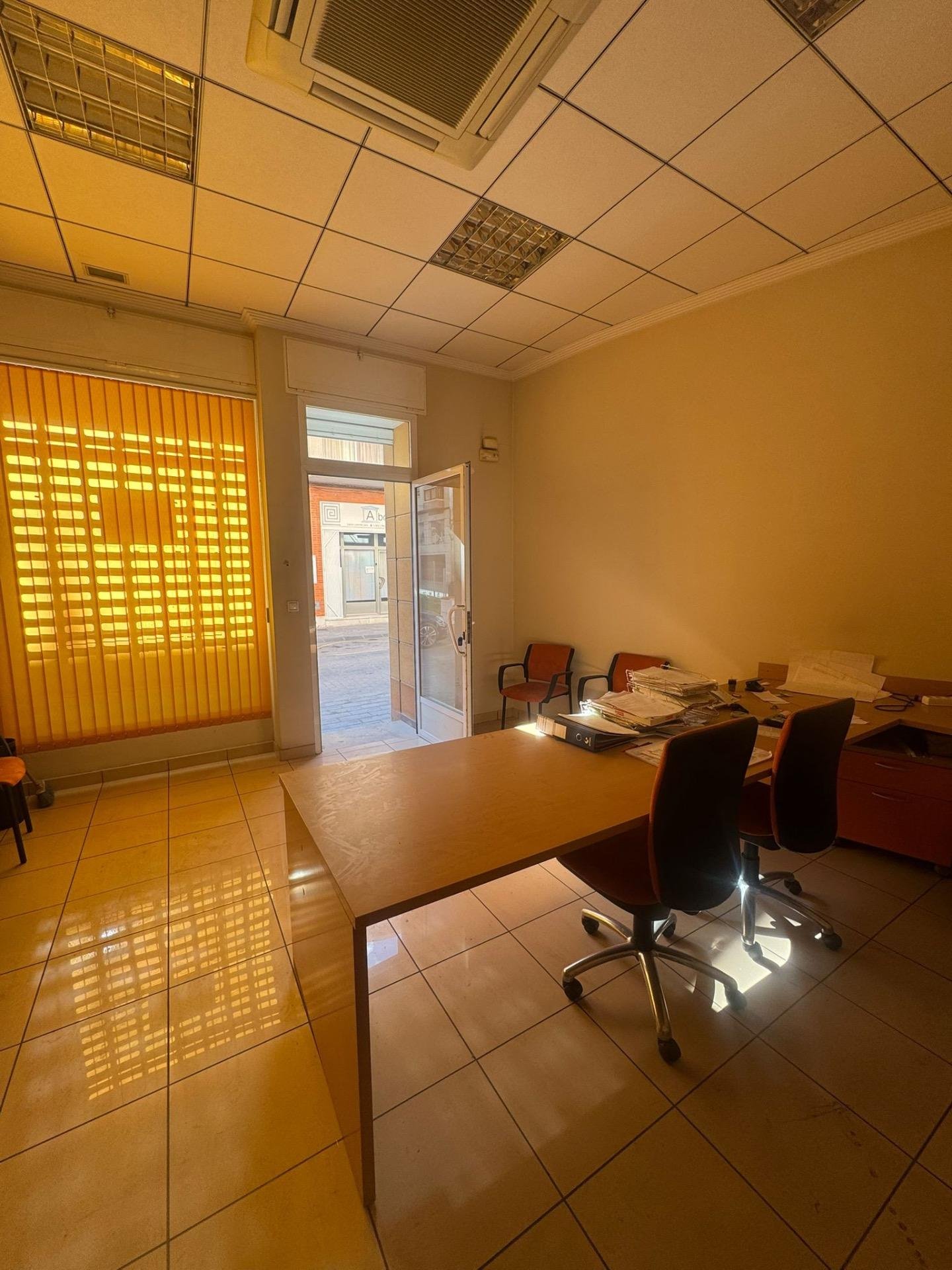 1 Bath Commercial in Bigastro - Caza De Casa
