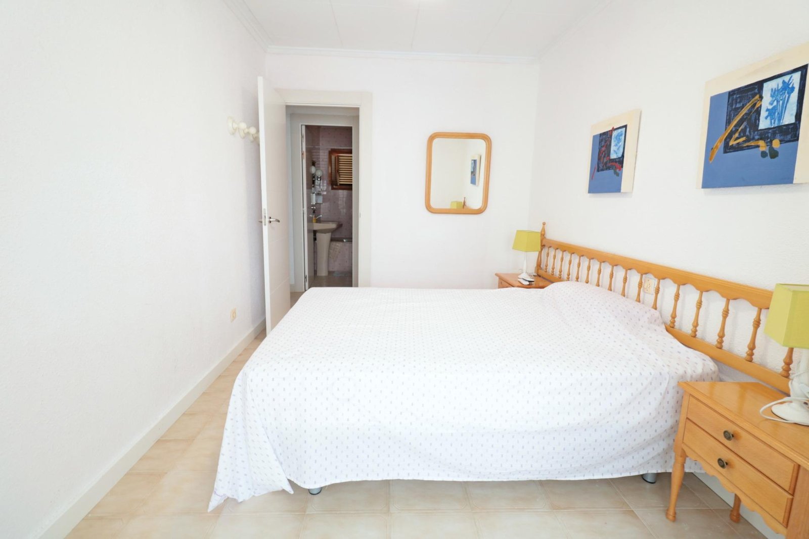 3 Bedroom 2 Bathroom Town House in Torrevieja - Caza De Casa