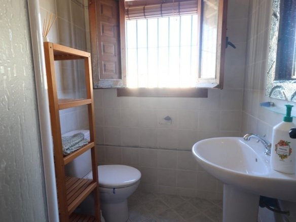 4 Bedroom 2 Bathroom Villa in Orihuela Costa - Caza De Casa