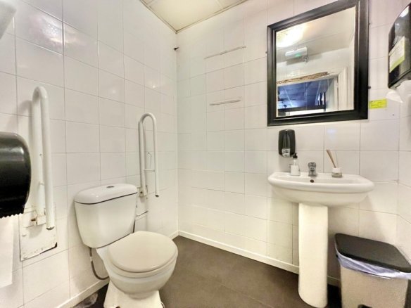 Commercial in Orihuela Costa - Caza De Casa