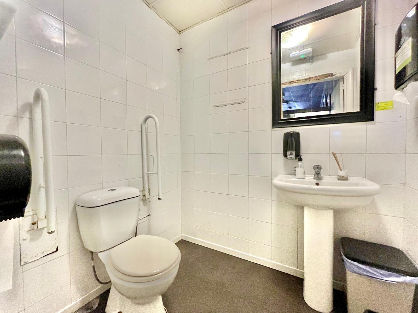 Commercial in Orihuela Costa - Caza De Casa