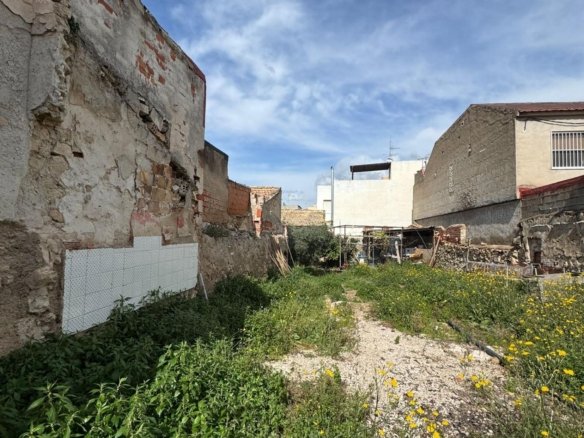 550 m² Land in Jacarilla - Caza De Casa