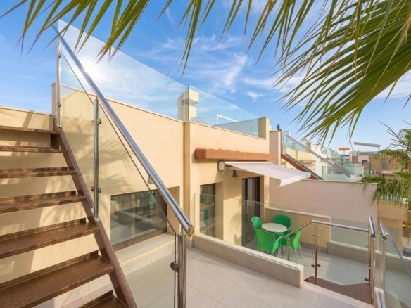 3 Bedroom 3 Bathroom Villa in Ciudad Quesada - Caza De Casa