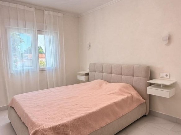 3 Bedroom 2 Bathroom Town House in Torrevieja - Caza De Casa