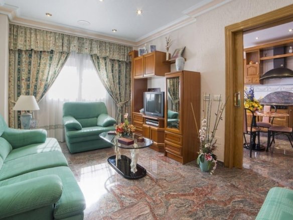 5 Bedroom 5 Bathroom Town House in Los Alcazares - Caza De Casa