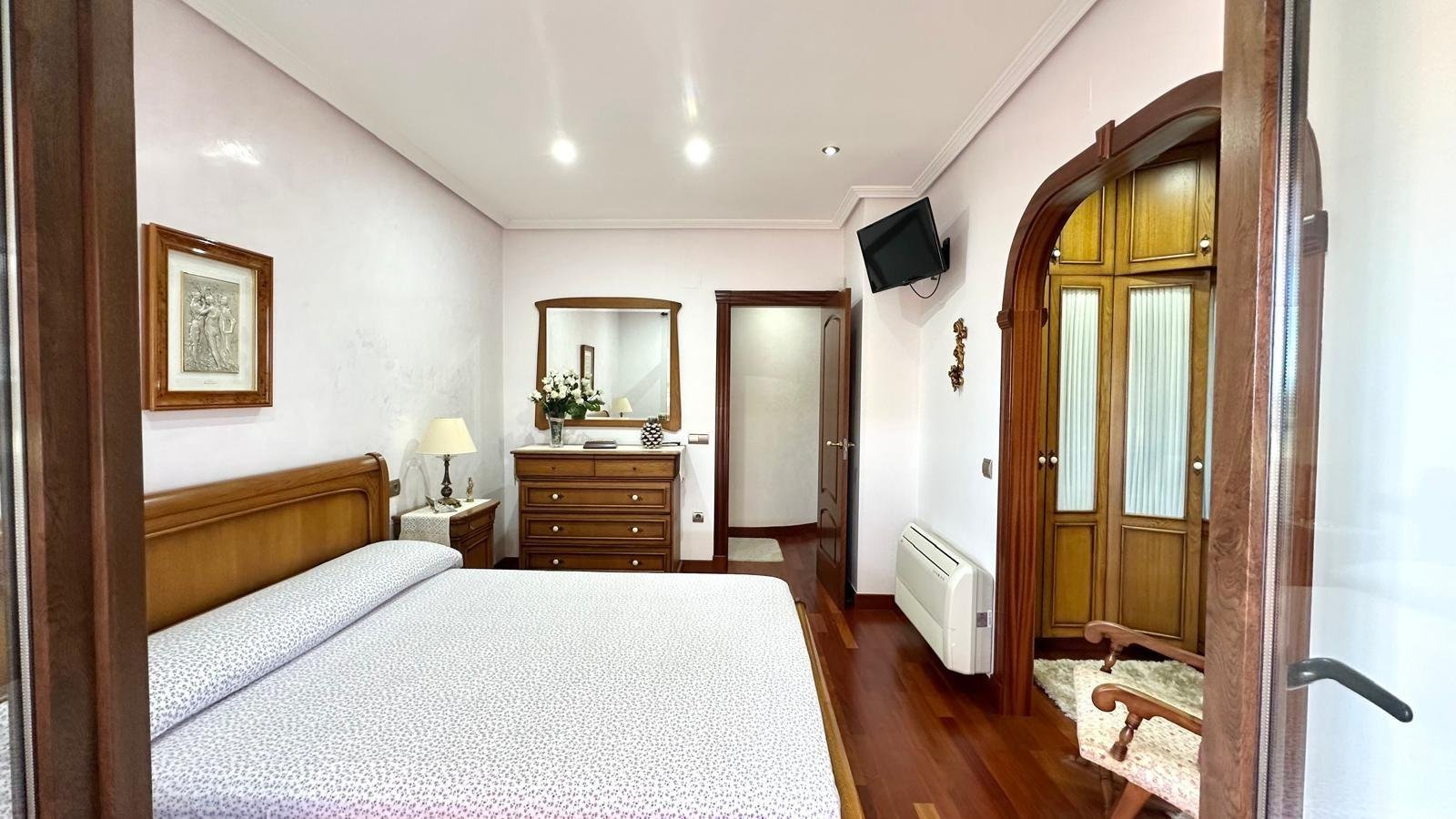 2-13 4 Bedroom 3 Bathroom Town House in Torrevieja - Caza De Casa