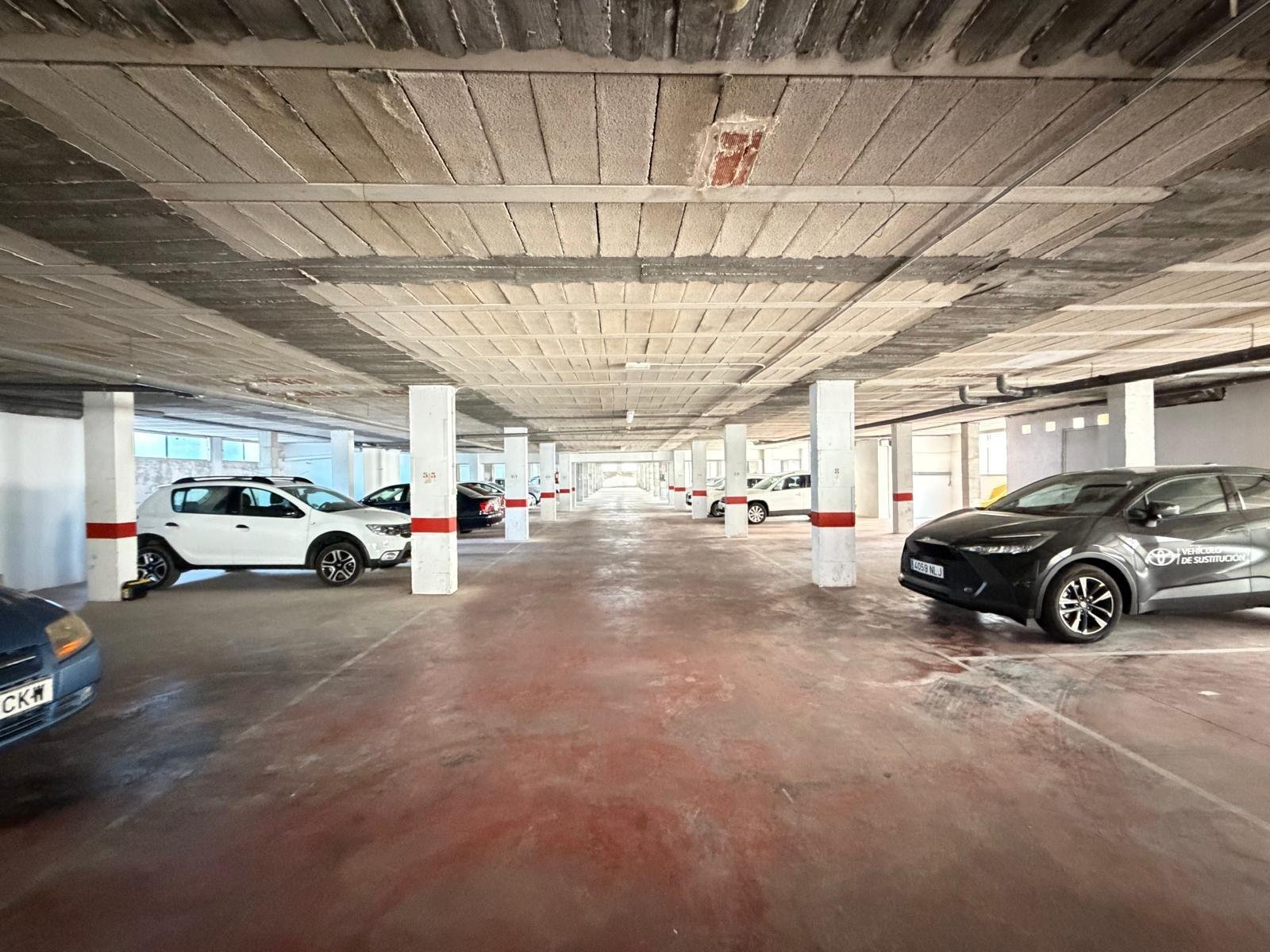 2-13 Commercial in Torrevieja - Caza De Casa