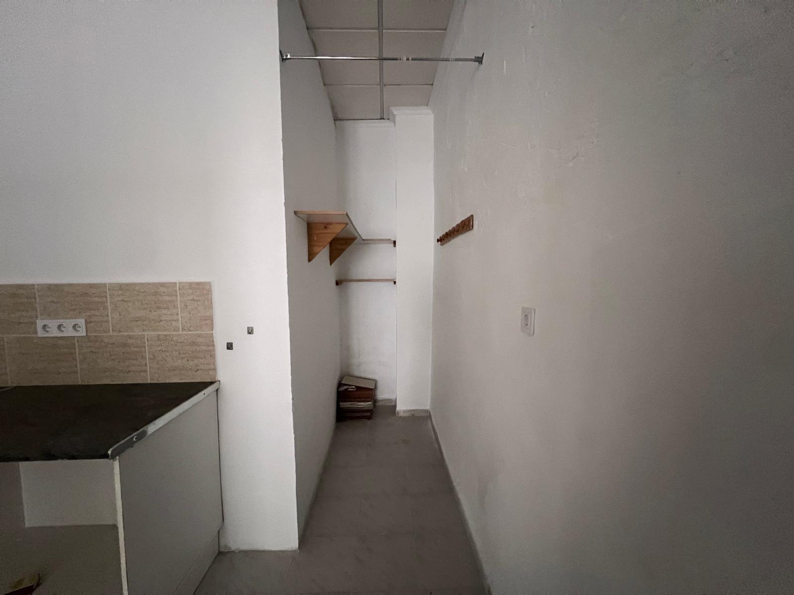 Commercial in Torrevieja - Caza De Casa