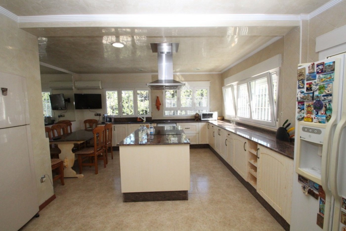 5 Bedroom 5 Bathroom Villa in Orihuela Costa - Caza De Casa