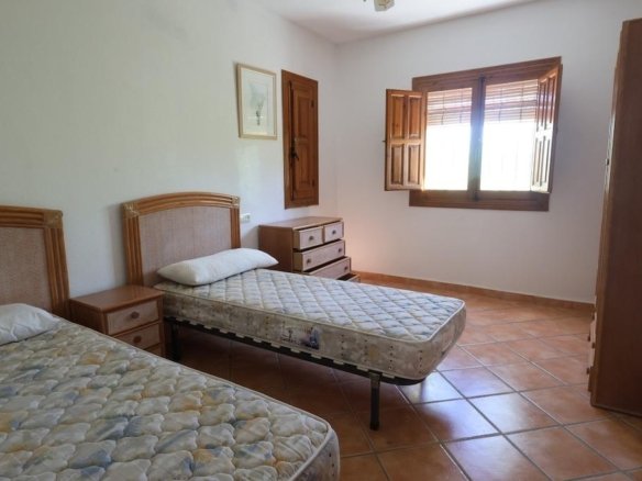 4 Bedroom 2 Bathroom Villa in Orihuela Costa - Caza De Casa