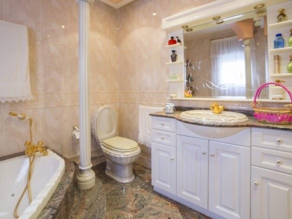 5 Bedroom 5 Bathroom Town House in Los Alcazares - Caza De Casa