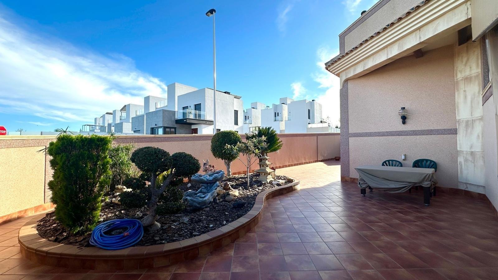 2-16 4 Bedroom 3 Bathroom Town House in Torrevieja - Caza De Casa