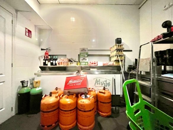 Commercial in Orihuela Costa - Caza De Casa