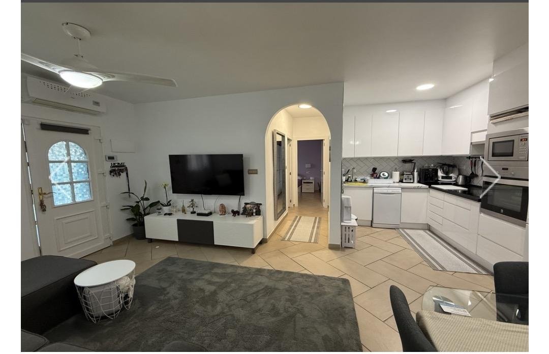 4 Bedroom 3 Bathroom Town House in Orihuela Costa - Caza De Casa