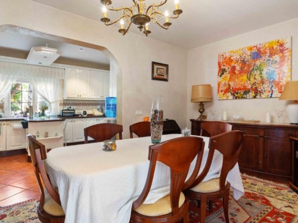 3 Bedroom 4 Bathroom Villa in Cabo Roig - Caza De Casa