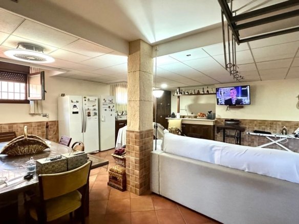 4 Bedroom 3 Bathroom Town House in Torrevieja - Caza De Casa