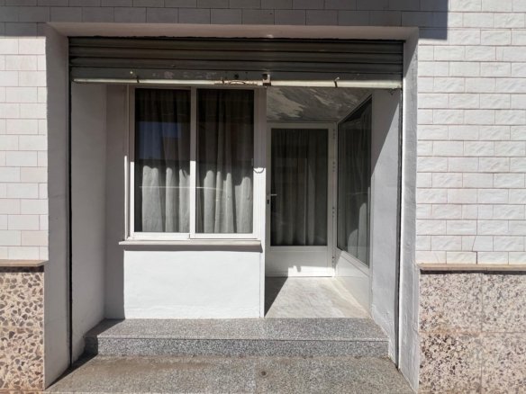 Commercial in Torrevieja - Caza De Casa