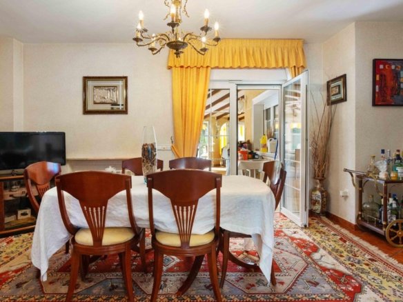 3 Bedroom 4 Bathroom Villa in Cabo Roig - Caza De Casa