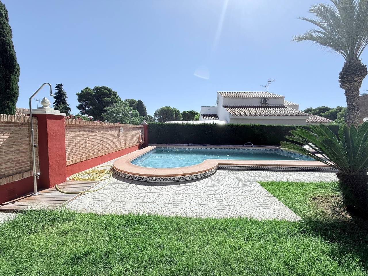 5 Bed 3 Bath Villa in Campoamor - Caza De Casa
