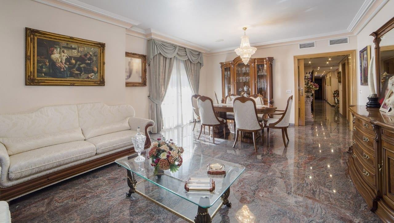 5 Bedroom 5 Bathroom Town House in Los Alcazares - Caza De Casa
