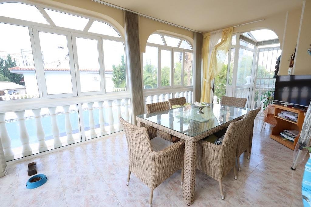 5 Bedroom 4 Bathroom Villa in Orihuela Costa - Caza De Casa