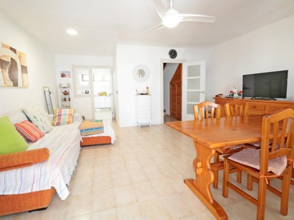 3 Bedroom 2 Bathroom Town House in Torrevieja - Caza De Casa