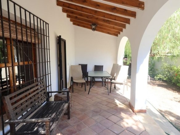 4 Bedroom 2 Bathroom Villa in Orihuela Costa - Caza De Casa