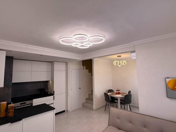 3 Bedroom 2 Bathroom Town House in Torrevieja - Caza De Casa