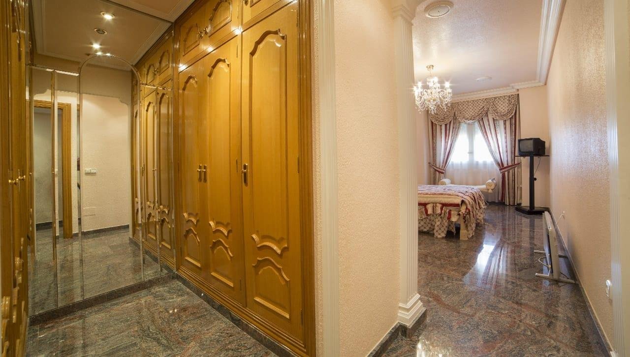 5 Bedroom 5 Bathroom Town House in Los Alcazares - Caza De Casa