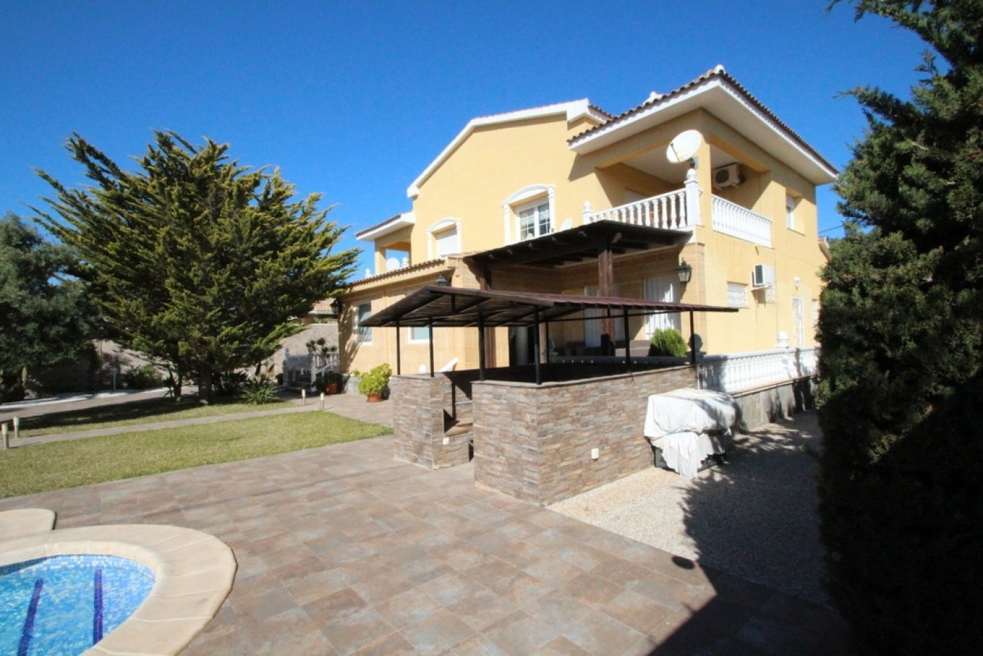5 Bedroom 5 Bathroom Villa in Orihuela Costa - Caza De Casa