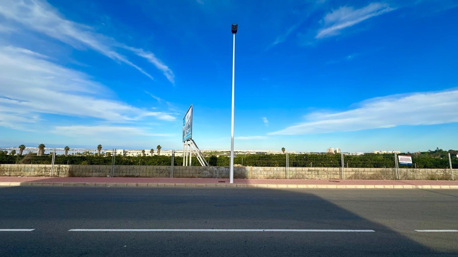 2-2 4 Bedroom 3 Bathroom Town House in Torrevieja - Caza De Casa