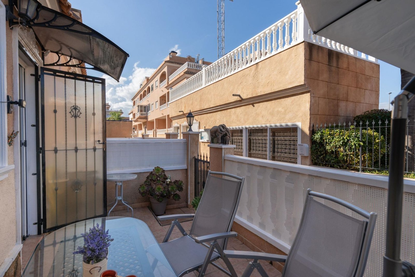 2 Bed 2 Bath Town House in Orihuela Costa - Caza De Casa