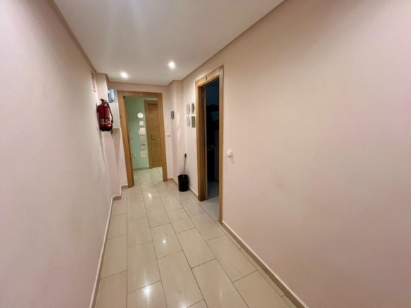 Commercial in Orihuela - Caza De Casa