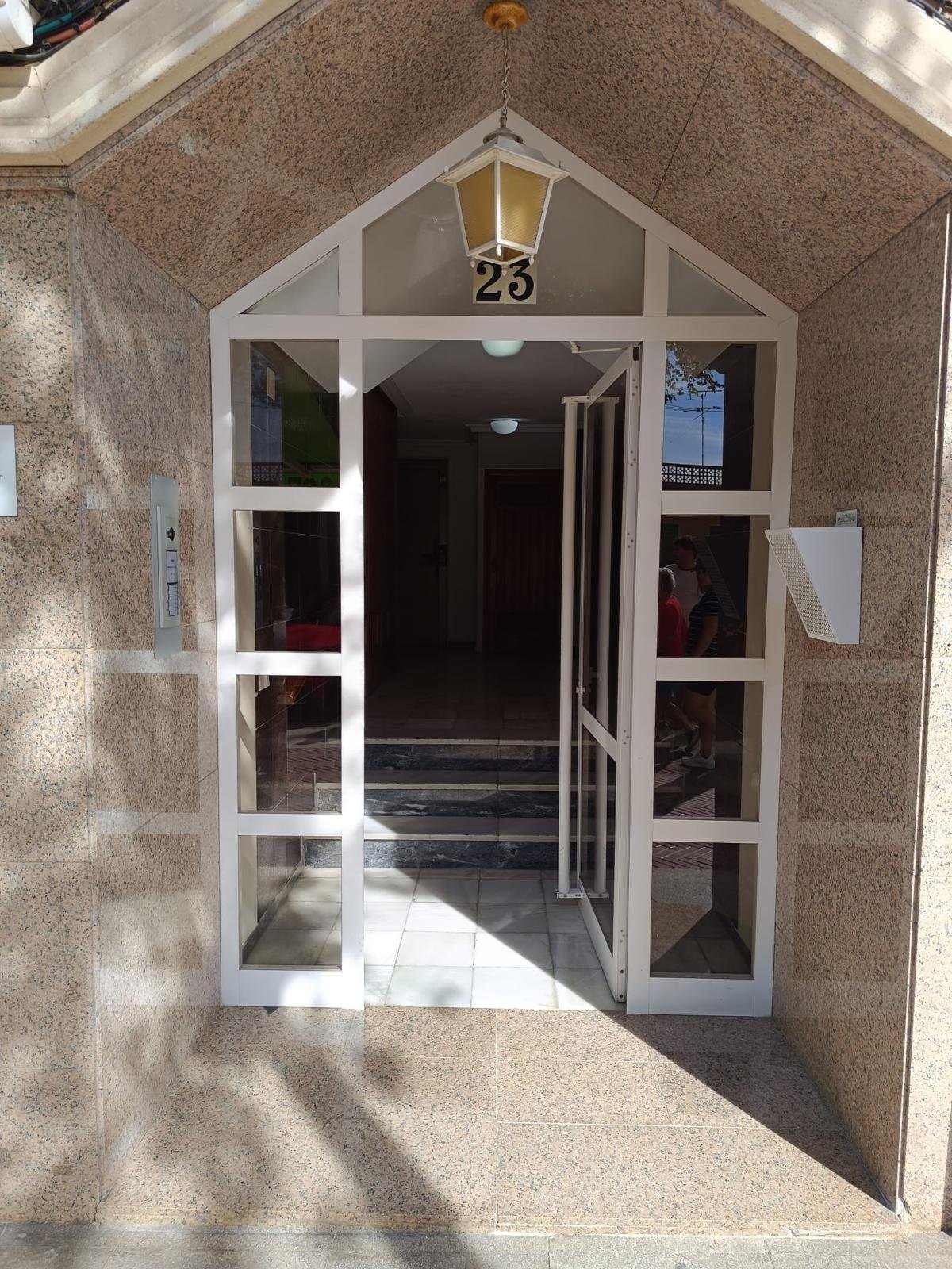 Commercial in El Altet - Caza De Casa