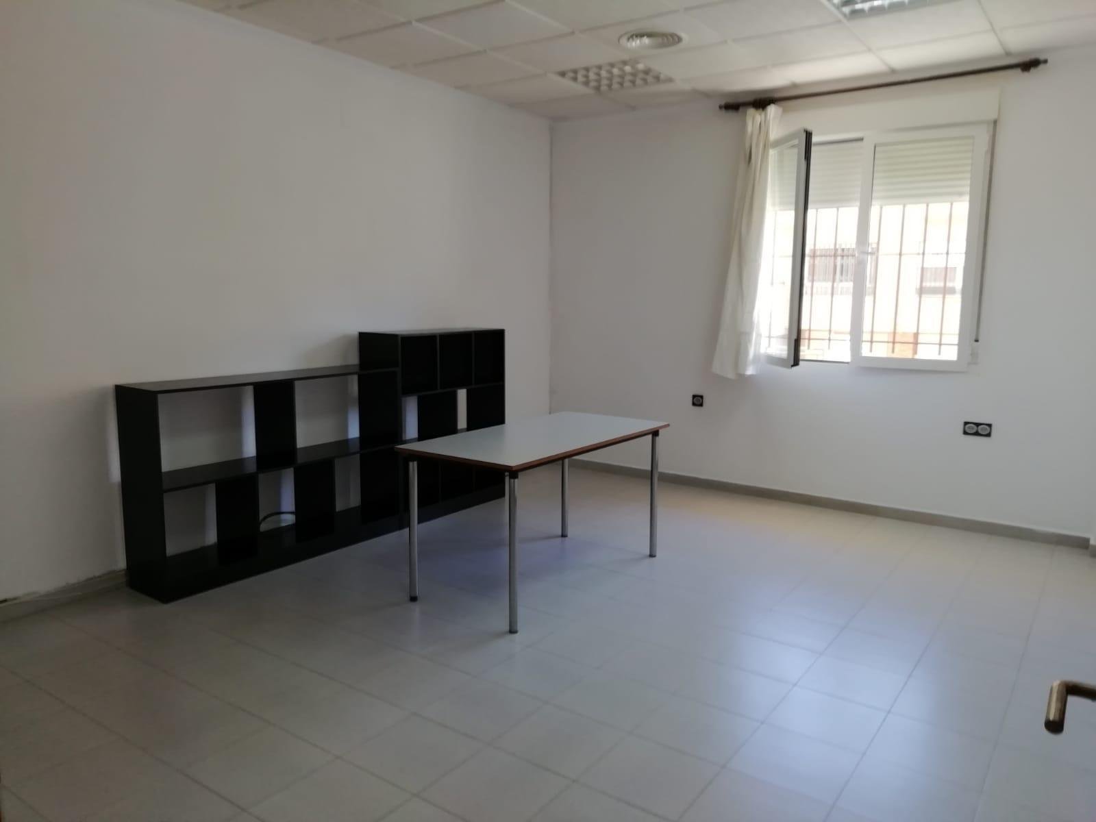 1 Bathroom Commercial in Bigastro - Caza De Casa