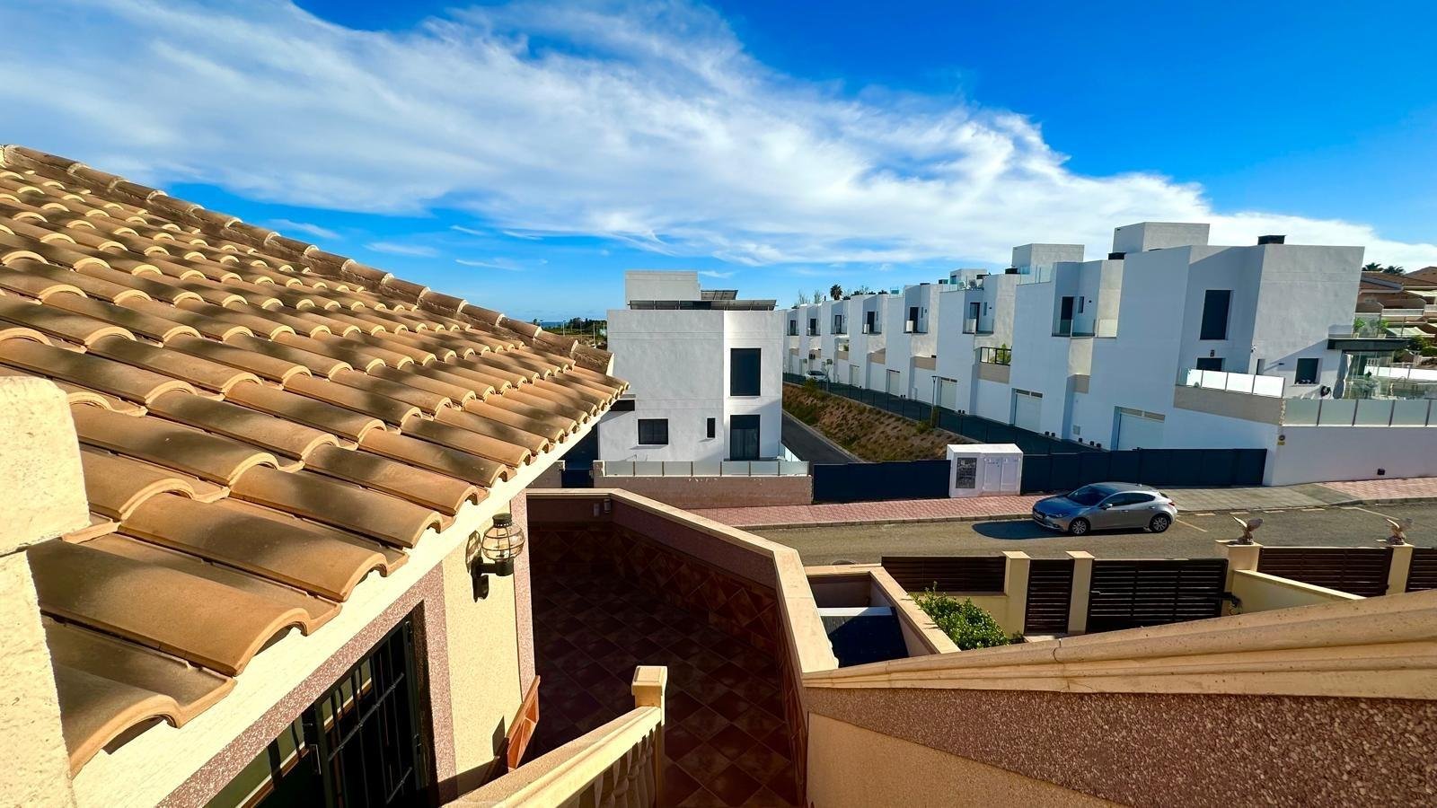 2-20 4 Bedroom 3 Bathroom Town House in Torrevieja - Caza De Casa